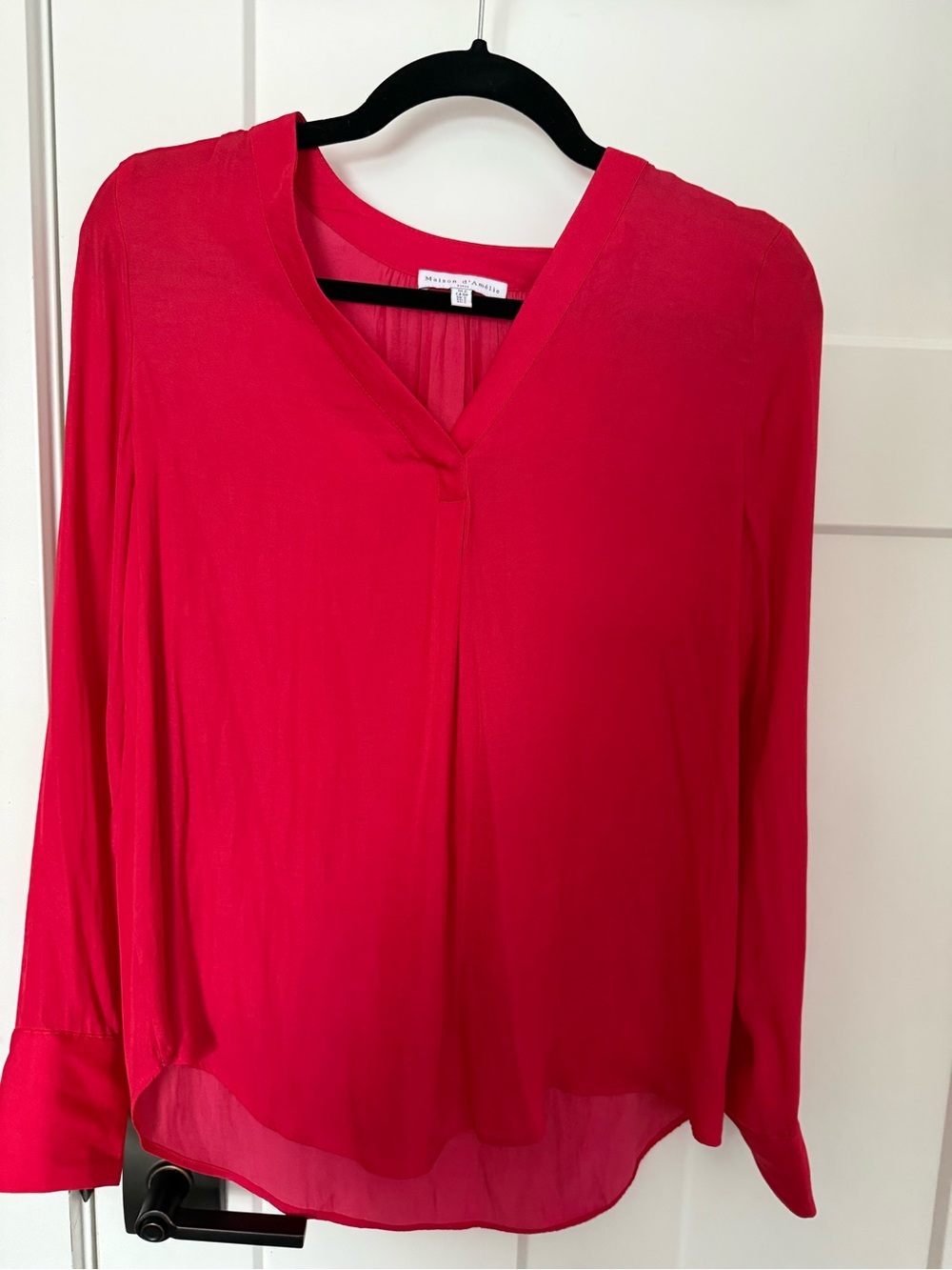 Maison D’Amelie V-Neck Long-Sleeve Blouse in Fuchsia Red. Size S. Like new.